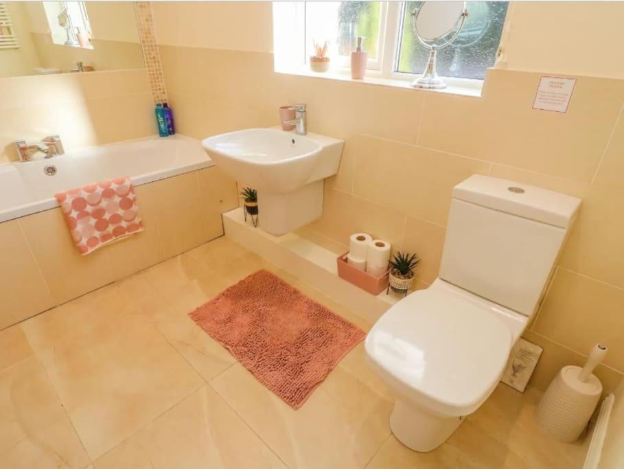 Two Acres- Spacious, Delightful, Pet Free Bungalow Levens Exterior foto